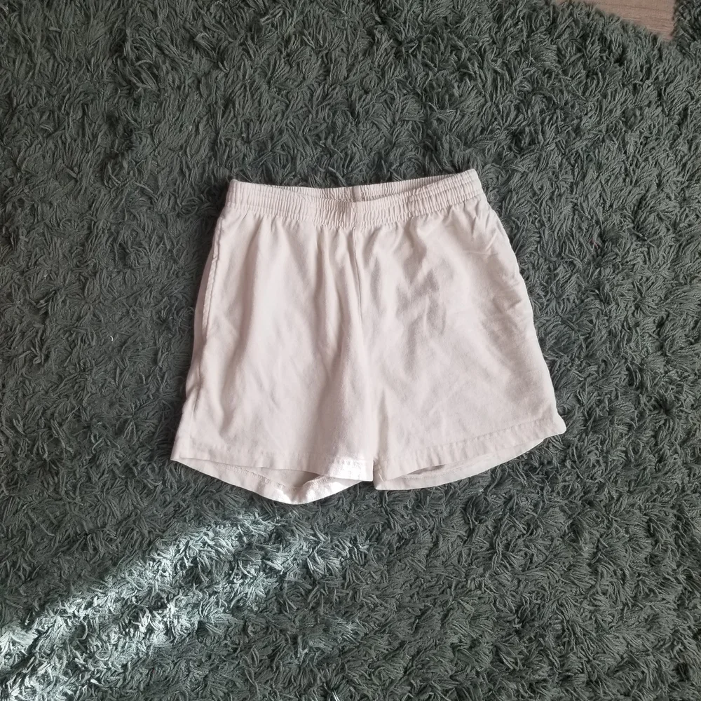 451. elastic waist pocket shorts - Picture 1 of 8